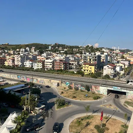 Kalpazo Golemi Golem (Tirana)