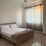 Kalpazo Rental Kaya Stays Apartament *
